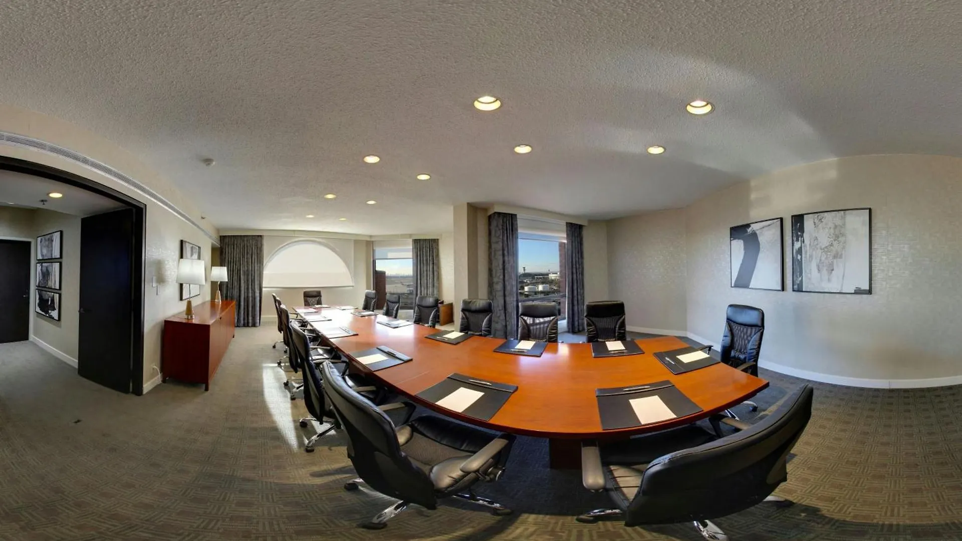 Hotel The Westin Toronto Airport 4*,