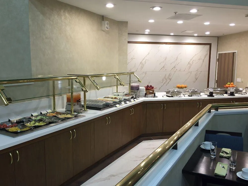 The Westin Toronto Airport Hotel